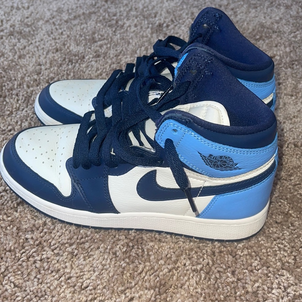 Air Jordan 1 Retro High OG Obsidian